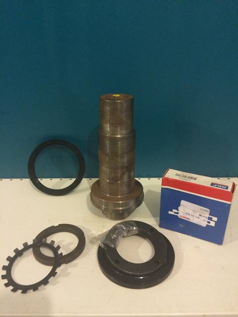 Moffett Mounty Spares - Rear arm spindle and bearings kit